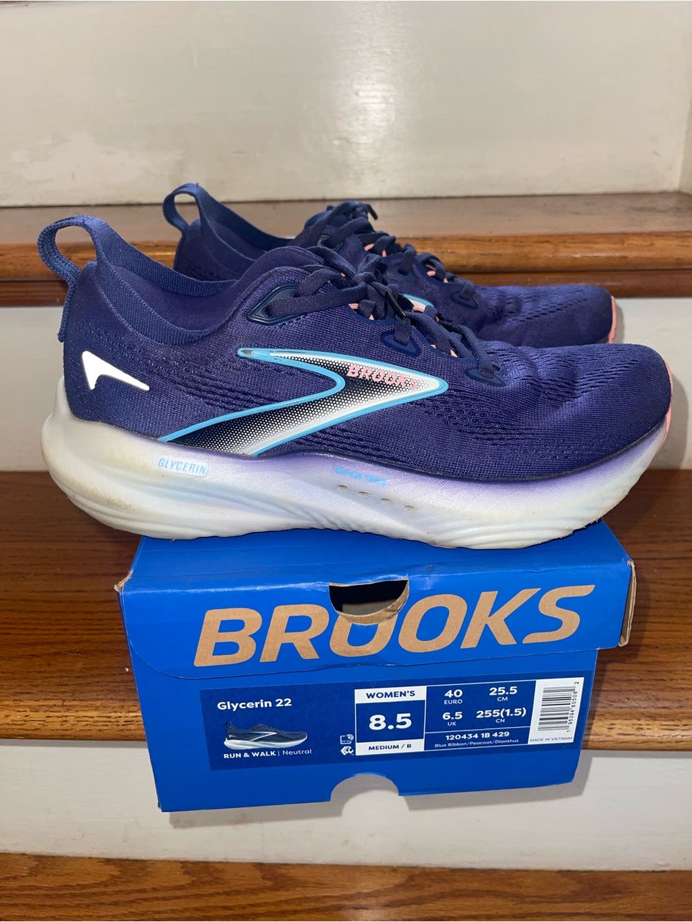 Brooks Glycerin 22 Women’s Sneakers Size 8.5